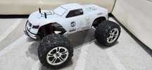 Traxxas E-Maxx roller sasiu