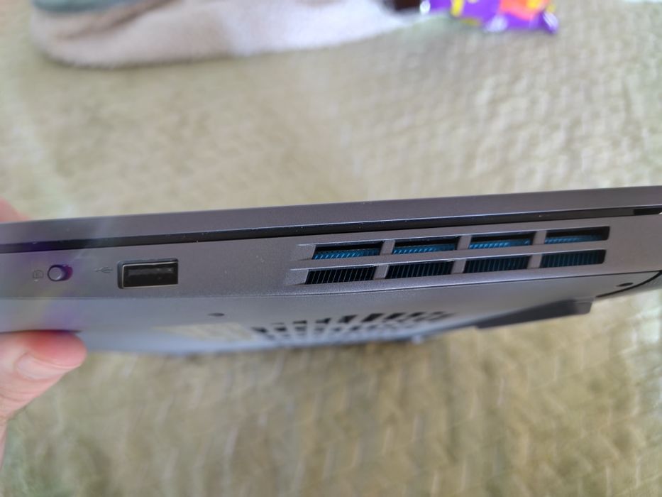 Laptop gaming 4060, i7 generatia 13