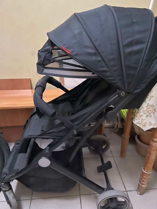 Коляска удобная срочно