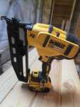 DeWalt, pistol cuie 18 V dcn 660N