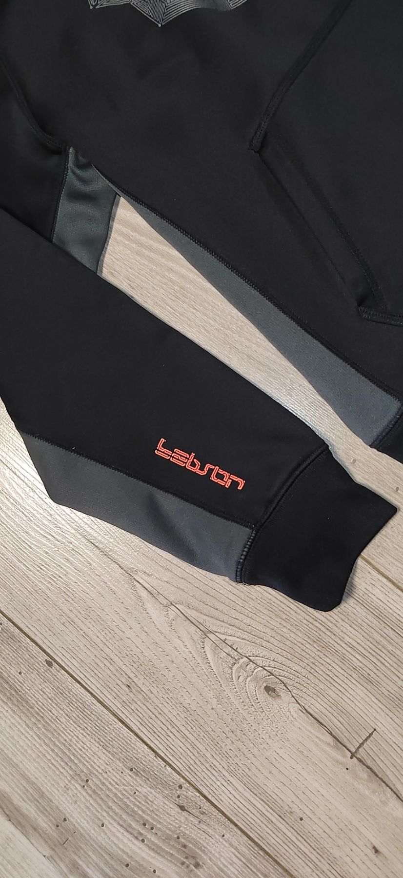 Nike Lebron Therma Fit суитшърт, размер L 147-158  см