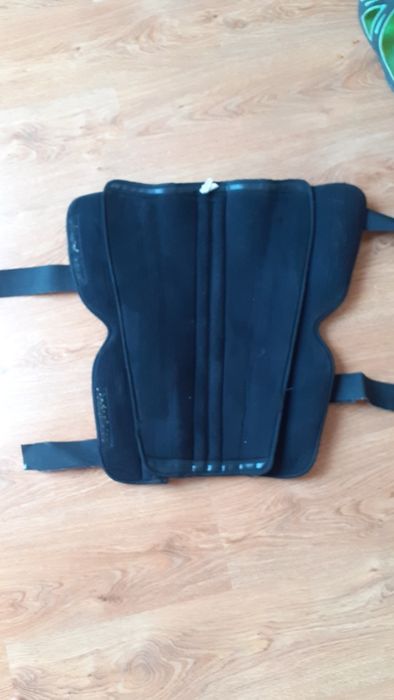 Inchiriez orteza glezna si genunchi