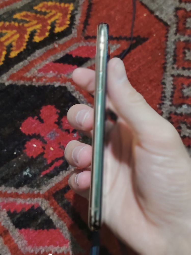 Iphone xs sotiladi