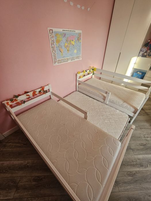 Продам 3 кроватки