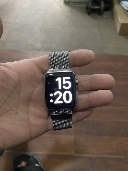 Apple watch 1.42 stalnes sapfir