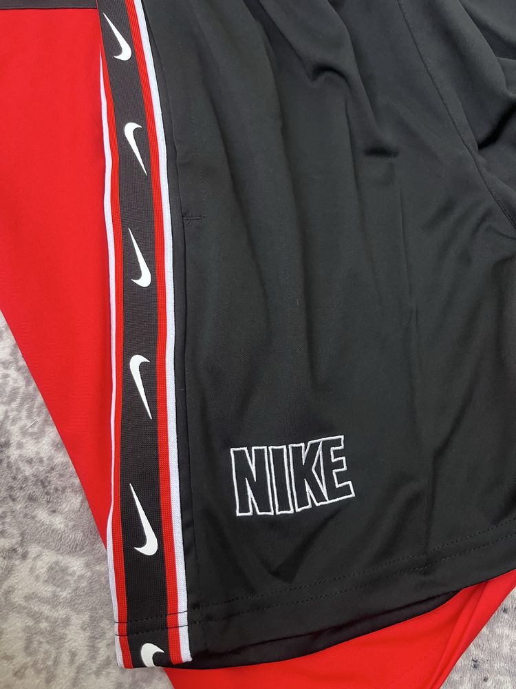NIKE летен екип размер S multi-swoosh luda