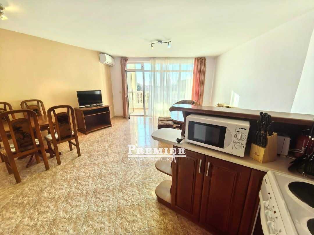 Продава се Двустаен апартамент в Свети Влас - 64 кв.м за 1461 €/кв.м - Снимка #2