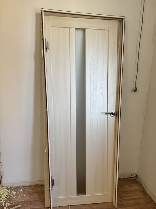 Продам межкомнатные двери