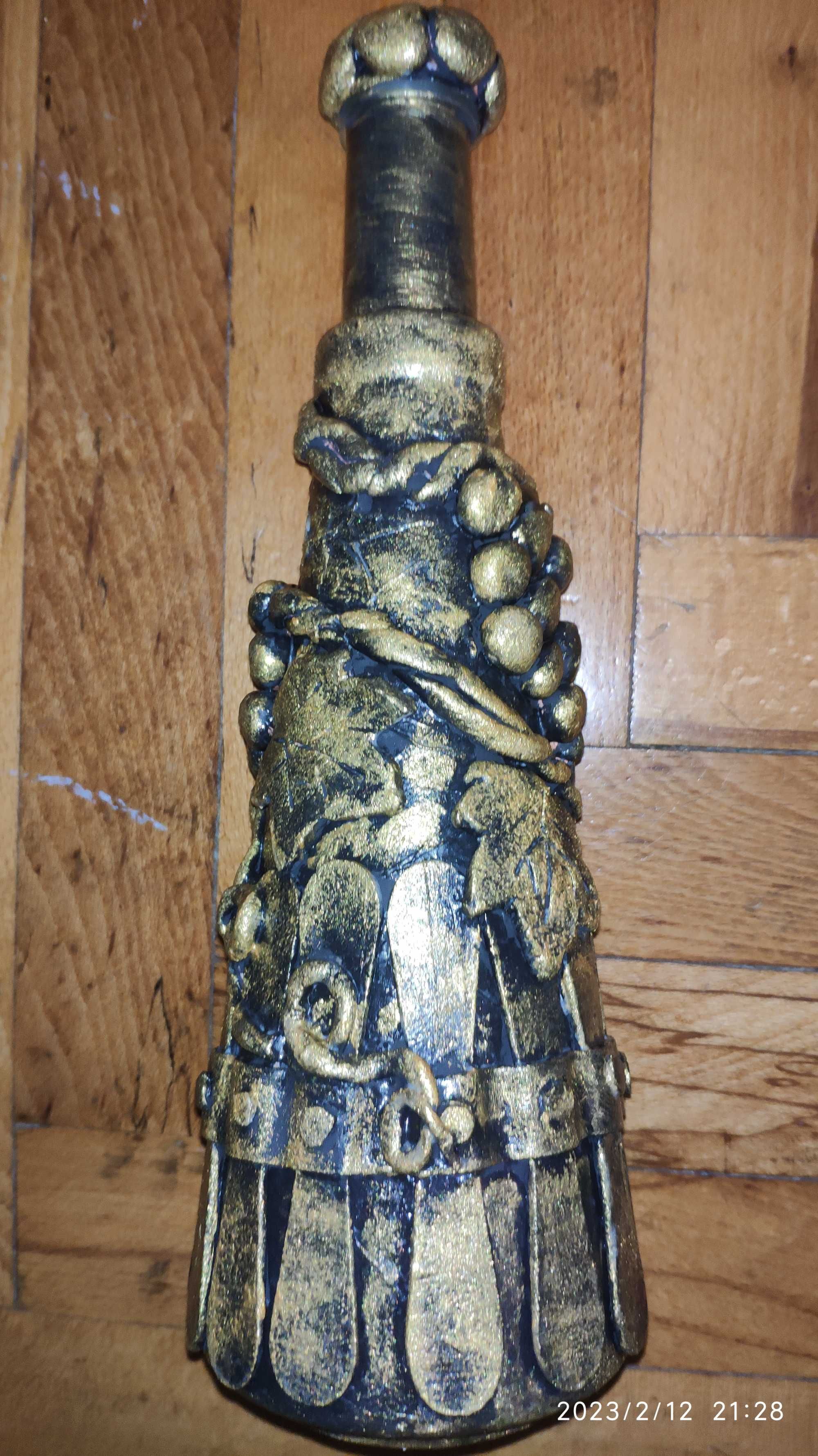 Свети Трифон зарезан- ръчно декорирани бутилки подаръци