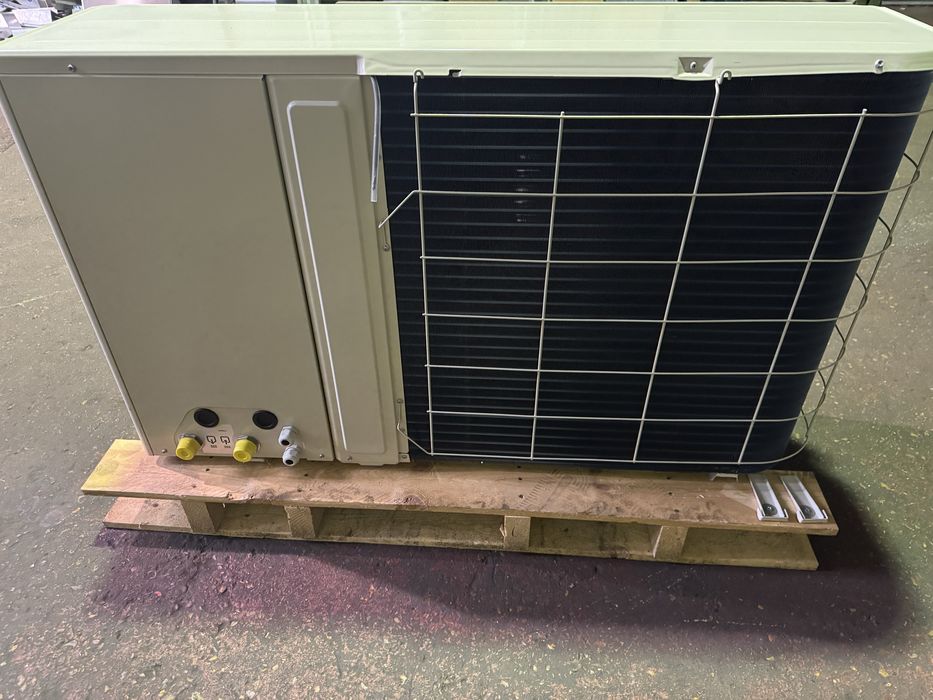 Pompa de caldura - Daikin Altherma 4kW - EDLA04E2V3