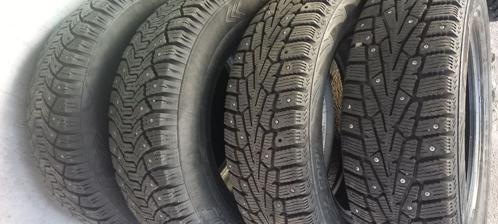 Комплект зимних шин 175/65 R14