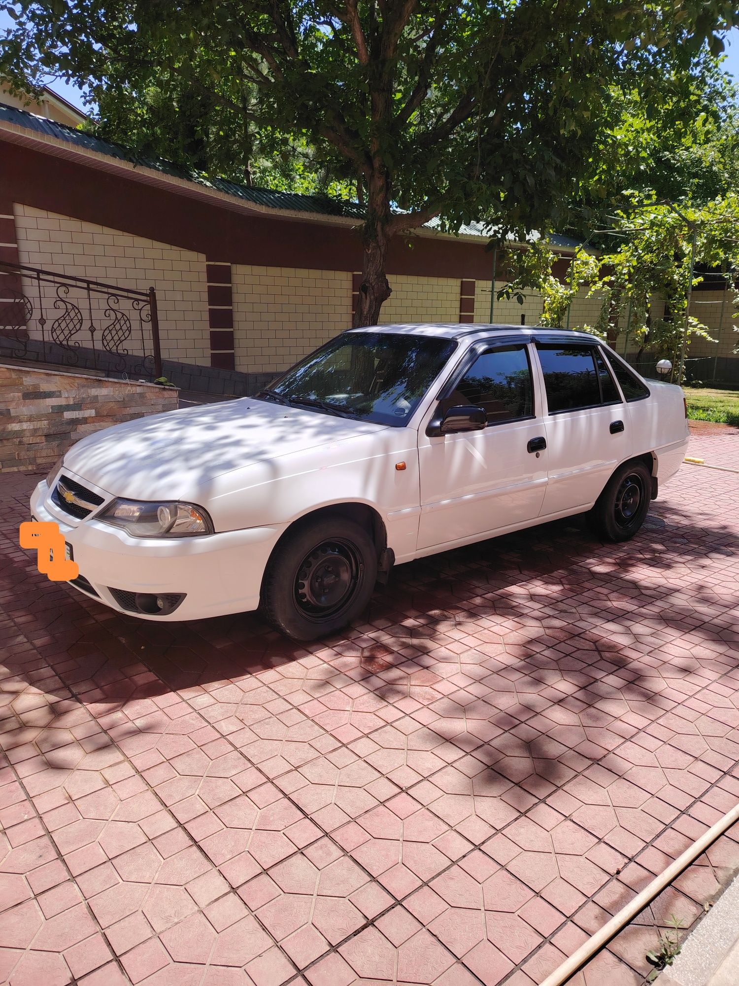 Nexia 2 arendaga