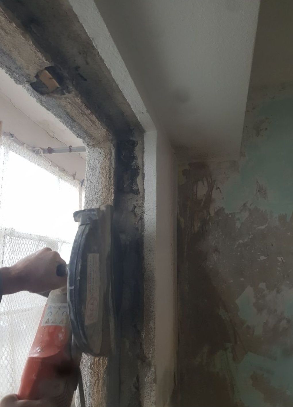 Săpături manuale/Demolări/Rapid si Ieftin.