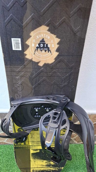 Placa snowboard Burton 145 cm cu legaturi noi