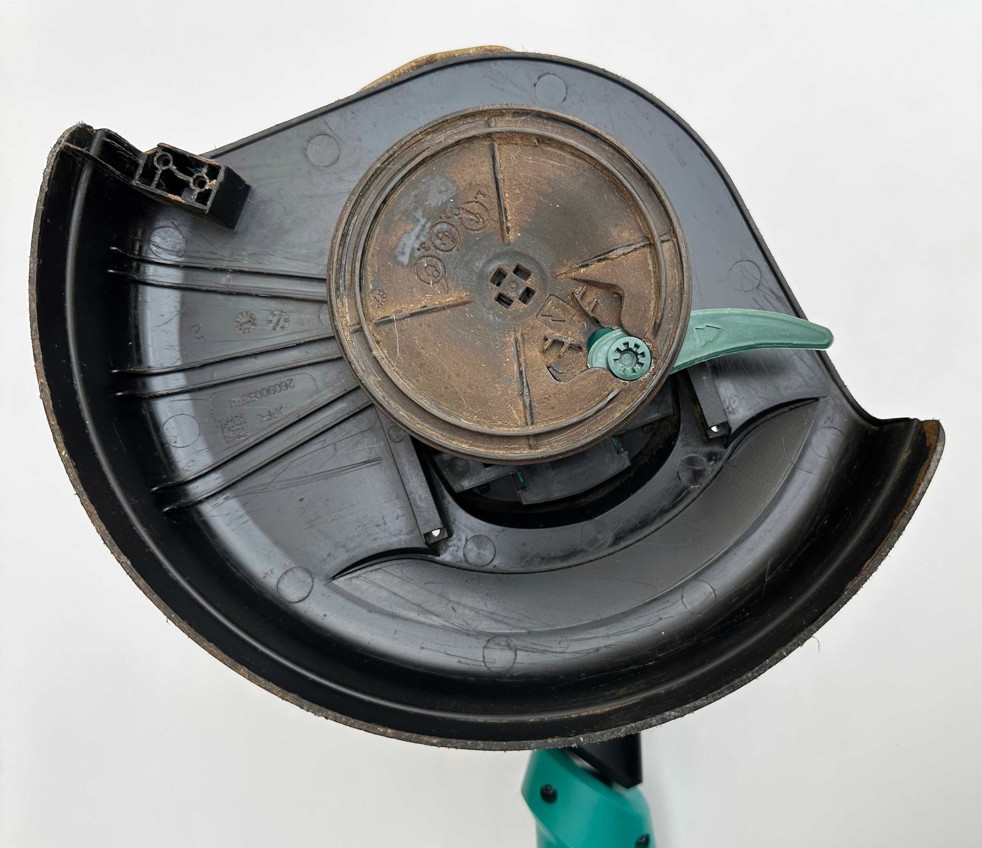 BOSCH ART 26-18 Li - Акумулаторен тример 18V 2.5Ah като нов!