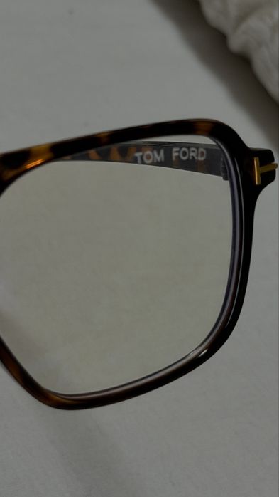 Очки tom ford ,в хорошем состоянии.