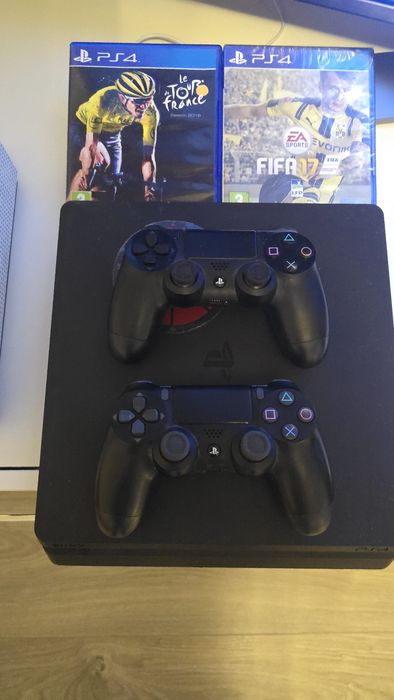 PlayStation 4 +doua manete