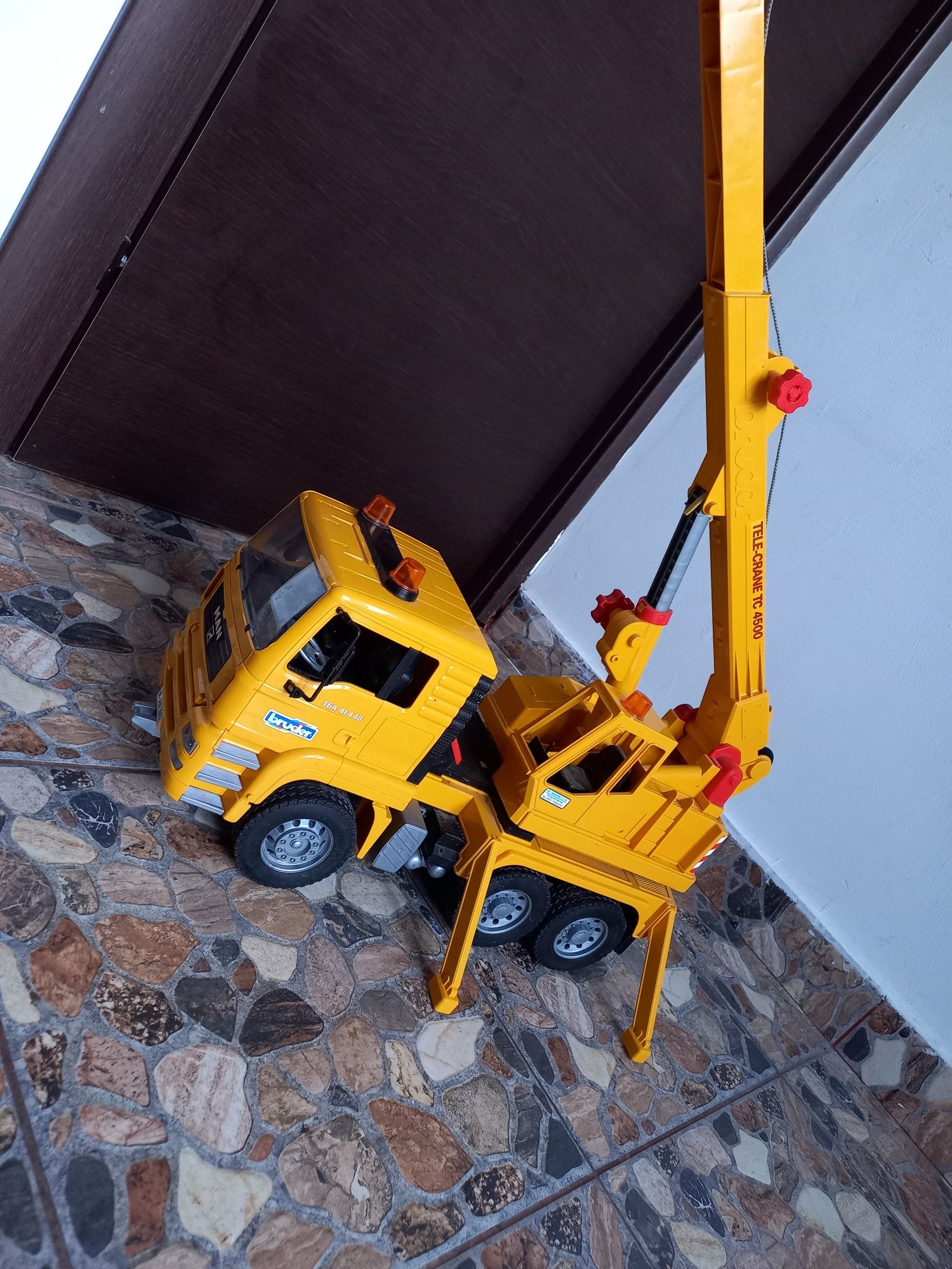 BRUDER TRUCK automacara de constructii