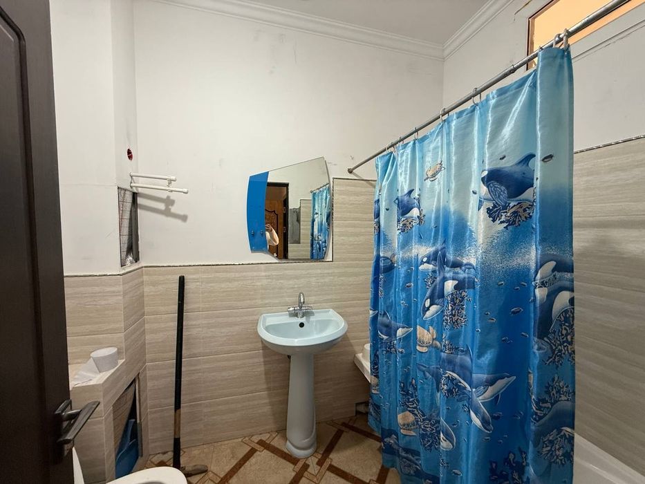 Сдаётся 3х комнатная квартира на 5этаже в районе 6мкр Файз мебель