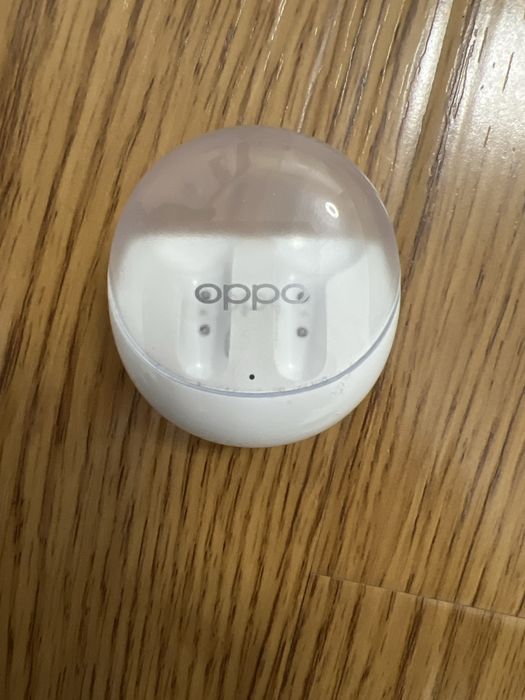 OPPO Enco Air3 кейс от наушников