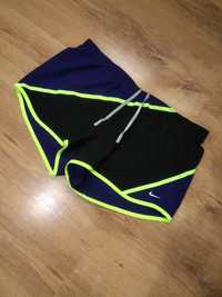 Pantaloni scurți de damă Nike Dri Fit mărimea L