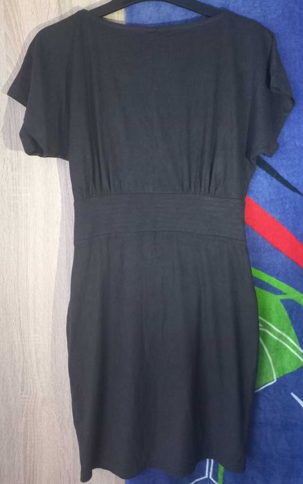 Rochie neagra subtire cu maneci scurte vintage marimea M