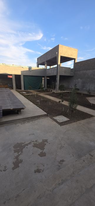 Ховли Дача 8 сотих 5 хона Сотилади 90% биткан Октош Бустонлик тумани