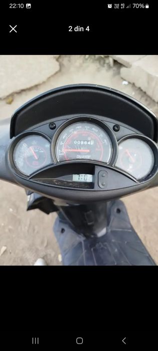Vând sau schimb cu scutere electrice