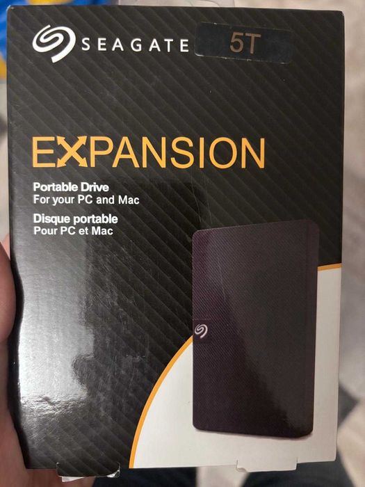 Seagate hard extern 5 tb nou la cutie!