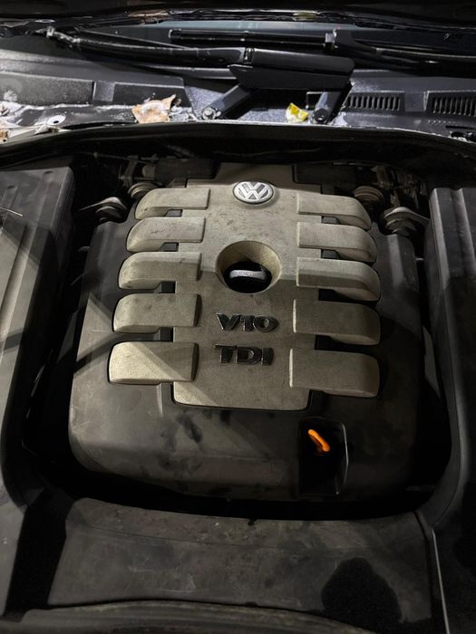 Vând  sau schimb VW TOUAREG V10