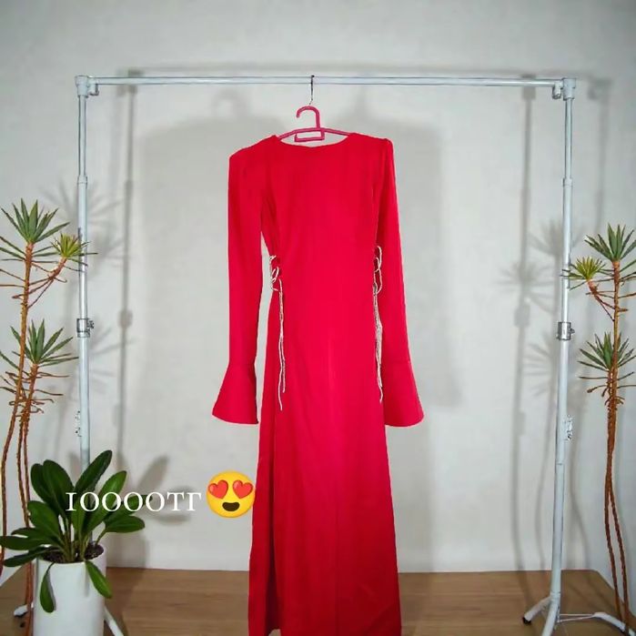 Платье красный продам