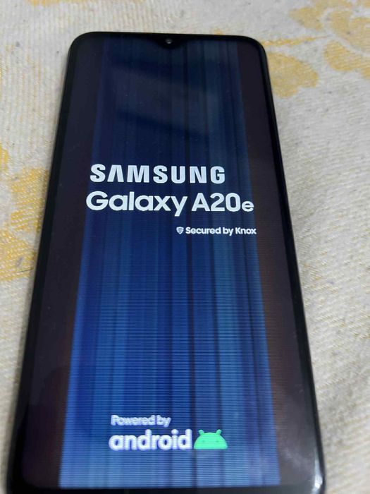 Samsung S20 E.     .