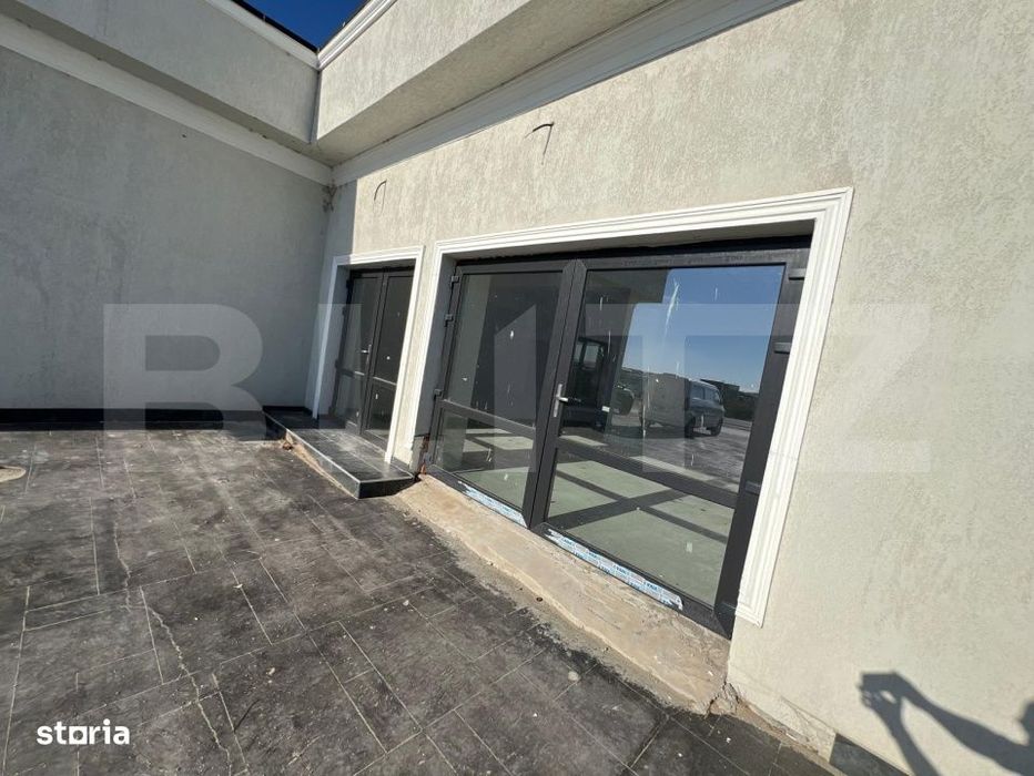 Showroom/Hala de inchiriat, 290 mp + teren 1.000 mp