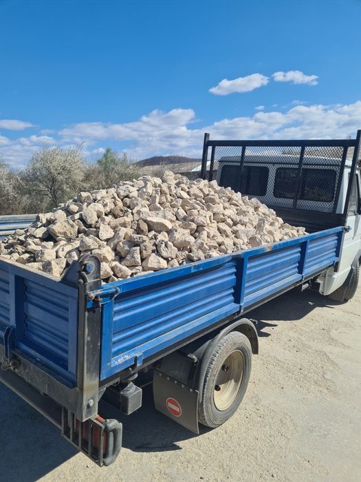 Transport nisip, sort, balast, piatra, margaritar, pamant vegetal,lemn