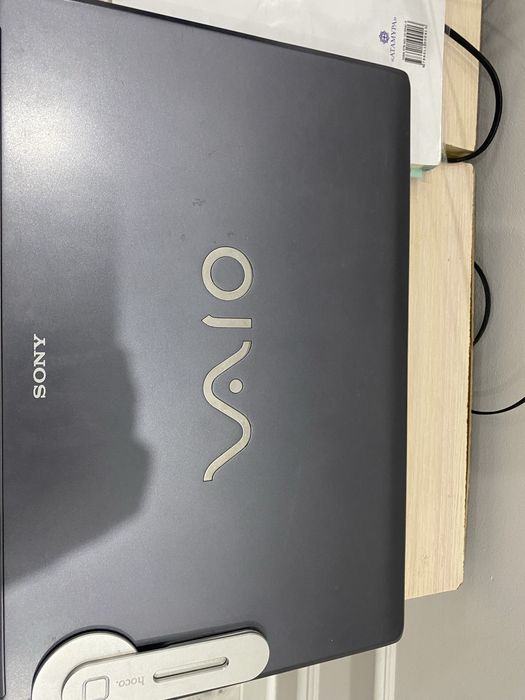 Ноутбук. Сони год впуска не знаю виндос 8 характеристики на фоте