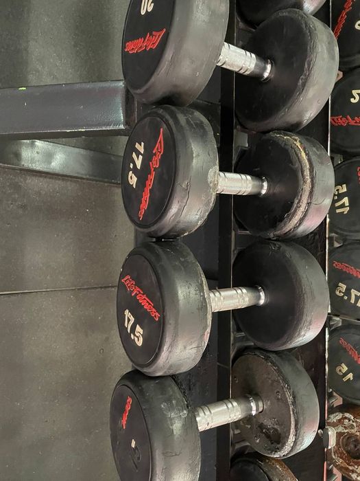 Продаётся гантели разные весов