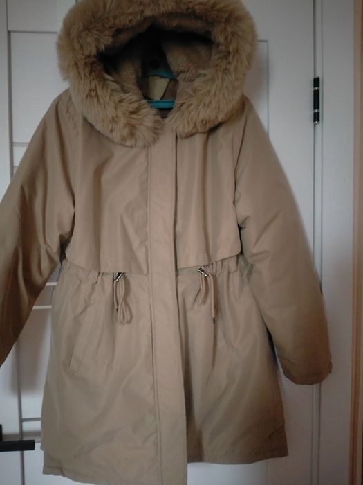 Продаю женская куртка- парка