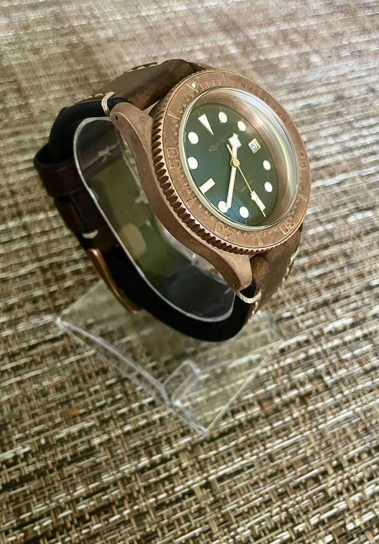 Aquatico Sea Star All Bronze 300m Diver Green