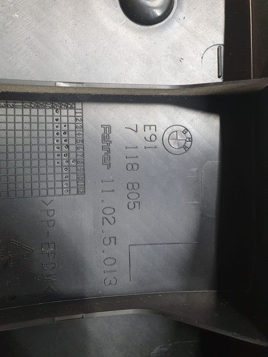 Ornament lateral scaun 7118805 BMW Seria 3 E91  [din 2004 pana  2010]