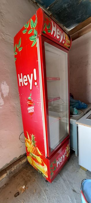 Витрина холодильник, морозильник ва 2 комплект 4 кишилик стол стул