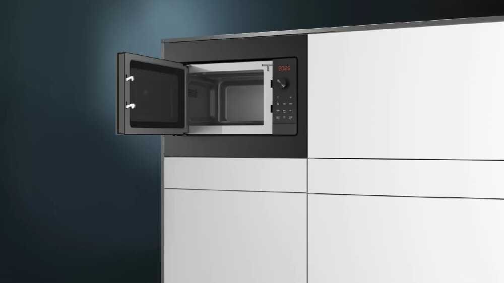 Микровълнова фурна за вграждане SIEMENS BF523LMB3