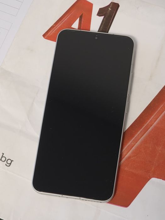 ЧИСТО НОВ 256GB Xiaomi 15 5G А1 Гаранция 2027 WHITE / Бял