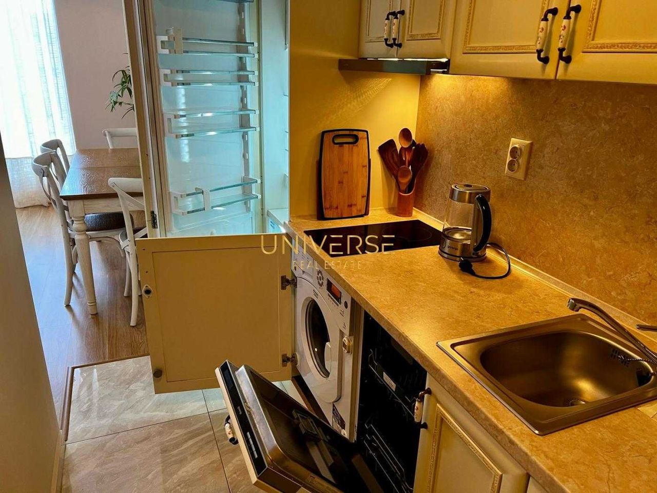 Продава се Тристаен апартамент в к.к. Слънчев бряг - 91 кв.м за 1418 €/кв.м - Снимка #5