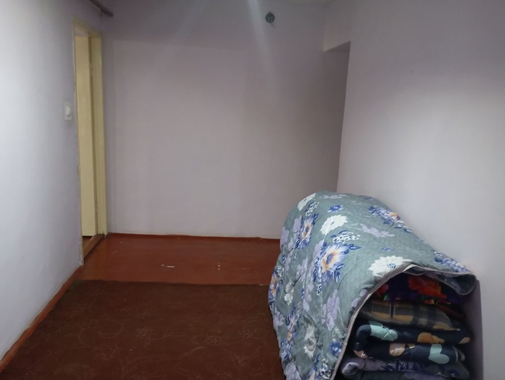 Barcha qulayliklarga ega 2 xonali 4 xona qilingan uy sotiladi