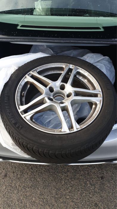 Roti mercedes R17” 225 50 cu anvelope stare perfecta !