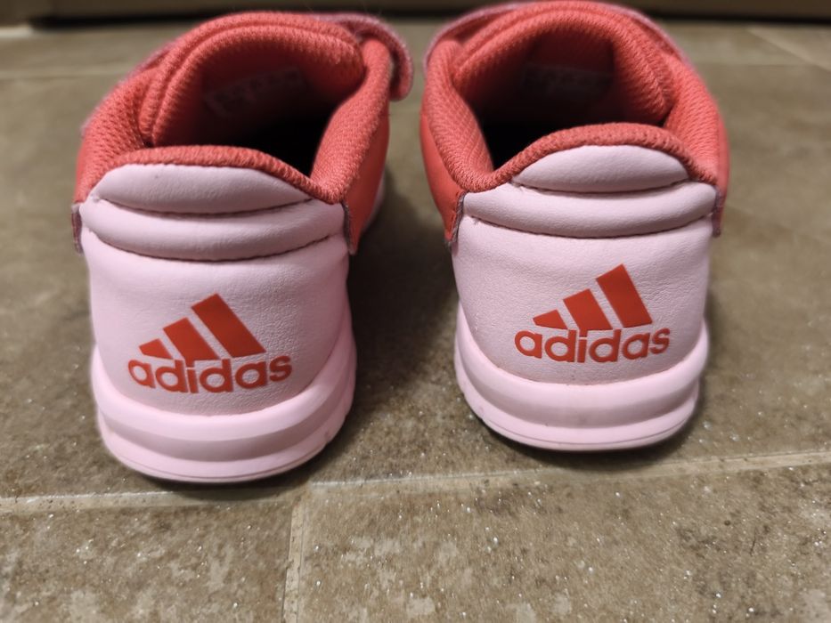 Адидас кожени маратонки