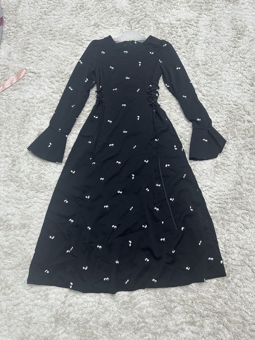 Продам платье нежное