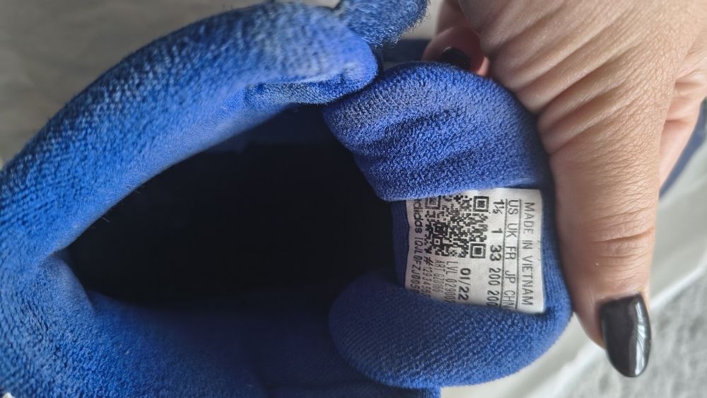 Adidas Боти 33 размер