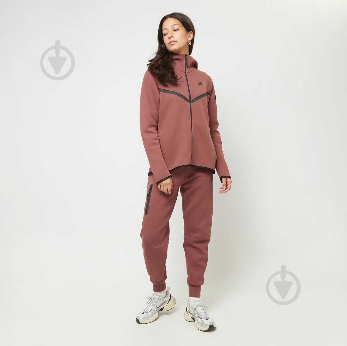 Дамски Екип Nike Tech Fleece