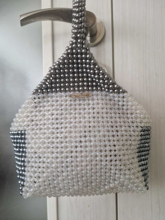 Дамска чанта от мъниста